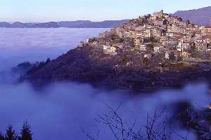 We are continually refining and adding to our portfolio of Nice Places to stay in Italy, so visit our site regularly to find somewhere just that little bit special. All our places to stay are presented with photos and descriptions taken and selected by us personally to give an impression as true to the reality as we can. All places are chosen by our team here in Italy for their combination of price, quality, charm and location. We work in partnership with family run hotels, guest houses and self-catering accommodations. This is NOT an unverified 'web portal' or online directory - we select only those places which we believe make excellent places to base a 1 week holiday or longer.